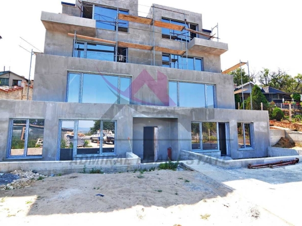 Двустаен апартамент в Варна, м-т Зеленика - 79 кв.м за 1406 €/кв.м - Снимка #1