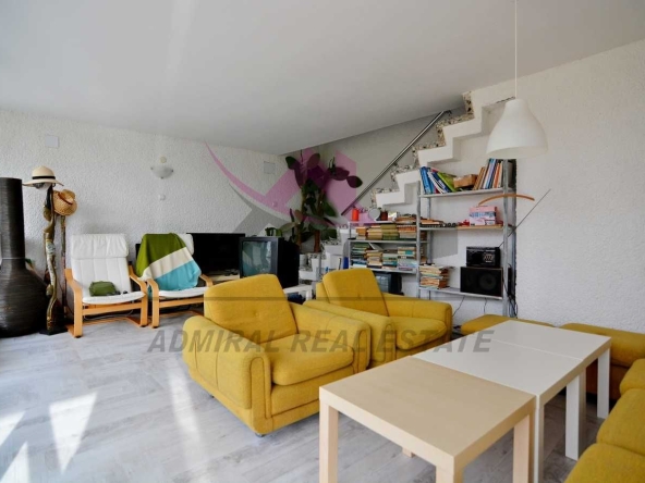 Дава се под наем Къща в Варна, м-т Евксиноград - 200 кв.м за 800 € - Снимка #1