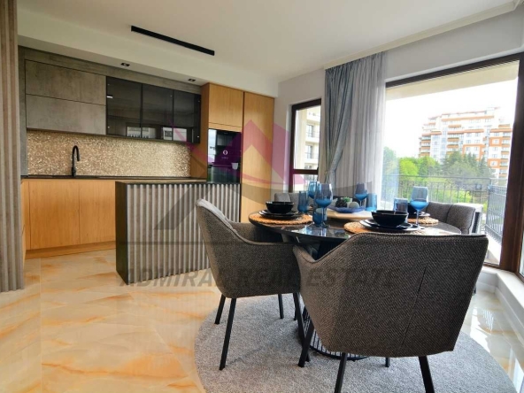 Дава се под наем Тристаен апартамент в Варна, Бриз - 110 кв.м за 1300 € - Снимка #1