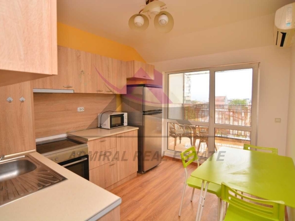 Дава се под наем Двустаен апартамент в Варна, Колхозен пазар - 55 кв.м за 460 € - Снимка #1