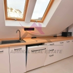 Дава се под наем Тристаен апартамент в Варна, Базар Левски - 65 кв.м за 750 € - Снимка #1