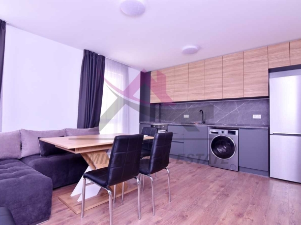 Дава се под наем Двустаен апартамент в Варна, Възраждане 3 - 60 кв.м за 460 € - Снимка #1