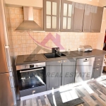 Дава се под наем Тристаен апартамент в Варна, Червен площад - 91 кв.м за 897.6 € - Снимка #1