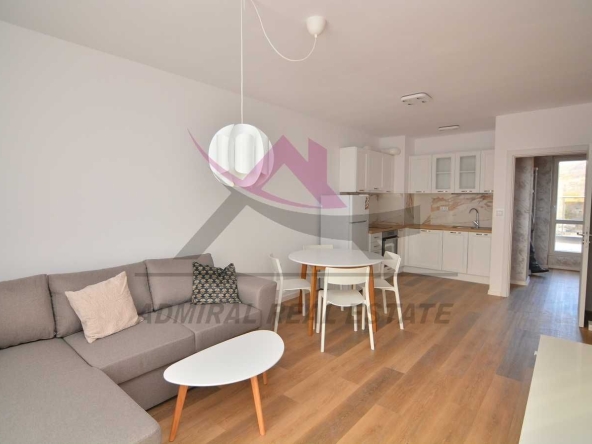 Дава се под наем Двустаен апартамент в Варна, Кайсиева градина - 67 кв.м за 500 € - Снимка #1