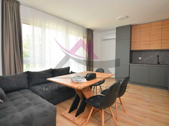 Дава се под наем Двустаен апартамент в Варна, Изгрев - 58 кв.м за 500 € - Снимка #1