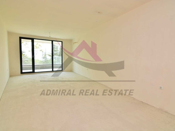 Тристаен апартамент в Варна, Бриз - 110 кв.м за 2319 €/кв.м - Снимка #1