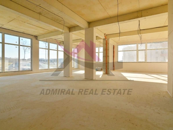 Дава се под наем Офис в Варна, Изгрев - 190 кв.м за 1700 € - Снимка #1