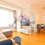 Дава се под наем Тристаен апартамент в Варна, ХЕИ - 85 кв.м за 680 € - Снимка #1