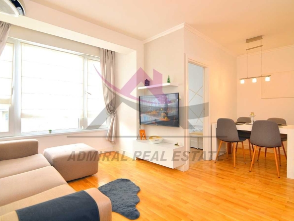 Дава се под наем Тристаен апартамент в Варна, ХЕИ - 85 кв.м за 680 € - Снимка #1