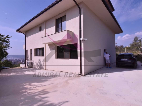 Къща в Варна, Изгрев - 698 кв.м за 1032 €/кв.м - Снимка #1