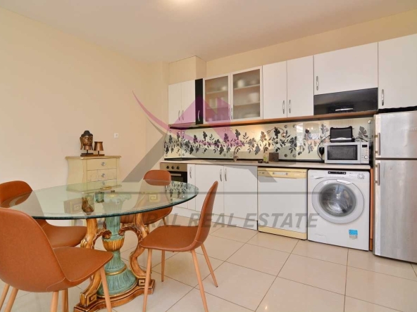 Тристаен апартамент в к.к. Св.Св. Константин и Елена - 110 кв.м за 2410 €/кв.м - Снимка #1