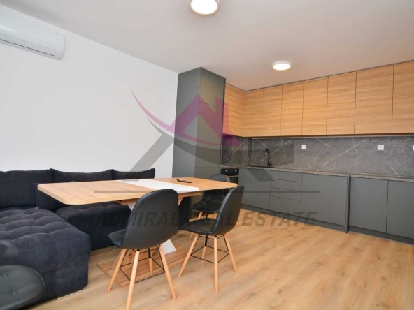 Дава се под наем Двустаен апартамент в Варна, Възраждане 3 - 60 кв.м за 400 € - Снимка #1