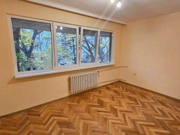 Дава се под наем Двустаен апартамент в София, Иван Вазов - 60 кв.м за 497.25 € - Снимка #1