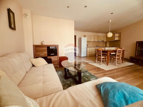 Тристаен апартамент в Варна, Гранд Мол Варна - 100 кв.м за 1250 €/кв.м - Снимка #1