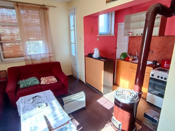 Едностаен апартамент в Перник, Център - 52 кв.м за 687 €/кв.м - Снимка #1