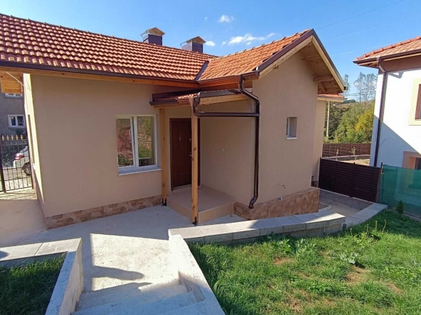 Къща в Батановци - 50 кв.м за 1700 €/кв.м - Снимка #1