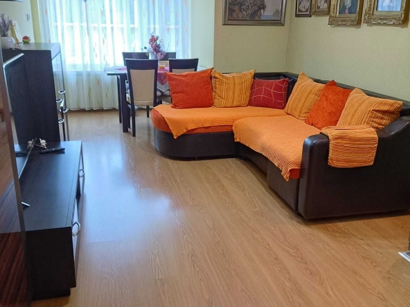 Дава се под наем Двустаен апартамент в Стара Загора, МБАЛ Иван Рилски - 72 кв.м за 306 € - Снимка #1