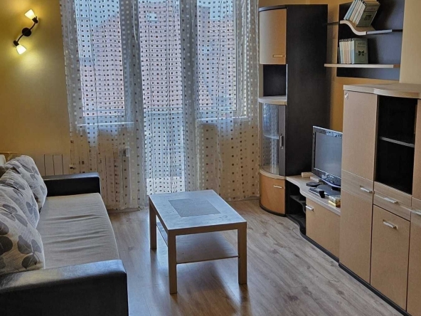 Дава се под наем Двустаен апартамент в София, Център - 68 кв.м за 750 € - Снимка #1