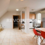 Дава се под наем Тристаен апартамент в София, Младост 4 - 120 кв.м за 739.5 € - Снимка #1