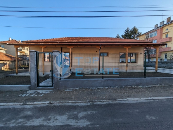 Къща в Горна Оряховица - 109 кв.м за 1413 €/кв.м - Снимка #1