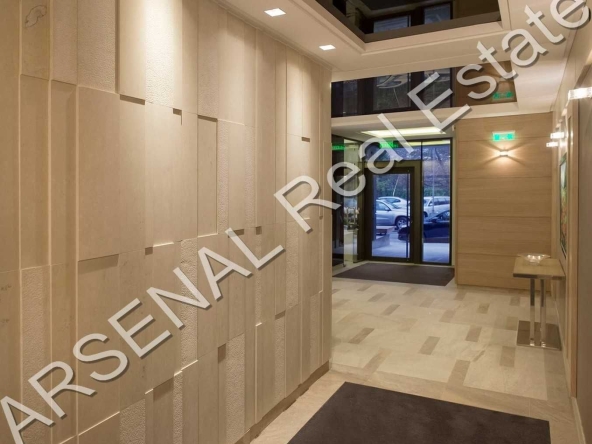 Дава се под наем Двустаен апартамент в София, Изгрев - 77 кв.м за 650 € - Снимка #1