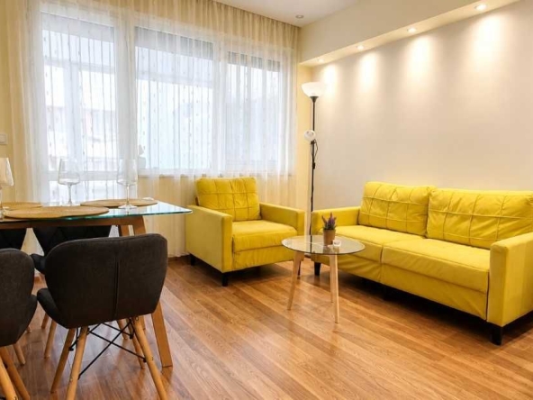 Дава се под наем Двустаен апартамент в София, Бъкстон - 100 кв.м за 597.21 € - Снимка #1
