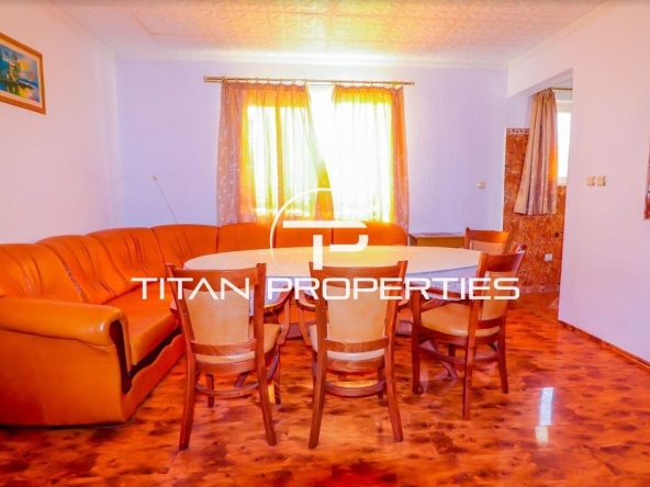 Дава се под наем Етаж от къща в Варна, Виница - 70 кв.м за 398.82 € - Снимка #1