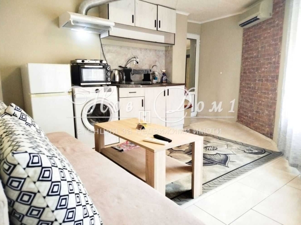 Дава се под наем Двустаен апартамент в Варна, Бриз - 45 кв.м за 398.82 € - Снимка #1