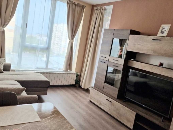 Дава се под наем Двустаен апартамент в София, Хиподрума - 66 кв.м за 598.23 € - Снимка #1