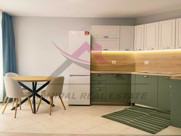 Дава се под наем Двустаен апартамент в Варна, м-т Траката - 74 кв.м за 580 € - Снимка #1