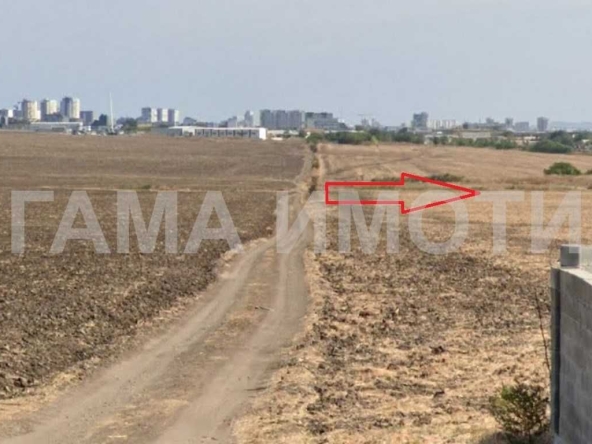 Парцел в Бургас, Изгрев - 7001 кв.м за 15 €/кв.м - Снимка #1