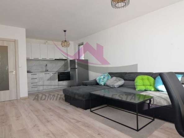 Дава се под наем Двустаен апартамент в Варна, Възраждане 2 - 65 кв.м за 448.8 € - Снимка #1