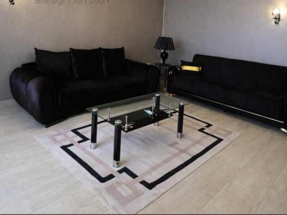 Дава се под наем Тристаен апартамент в Асеновград - 120 кв.м за 448.8 € - Снимка #1