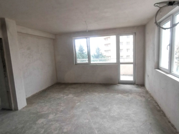 Тристаен апартамент в Стара Загора, Била - 93 кв.м за 893 €/кв.м - Снимка #1