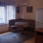 Дава се под наем Тристаен апартамент в Бургас, Център - 90 кв.м за 225 € - Снимка #1