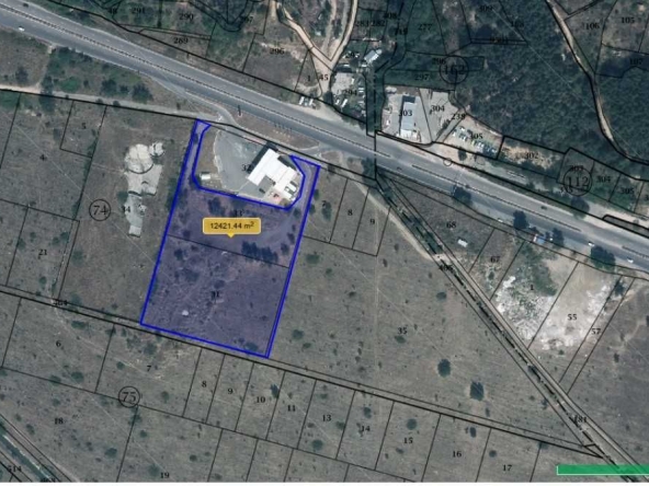 Парцел в Казанлък - 12325 кв.м за 77 €/кв.м - Снимка #1