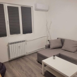 Дава се под наем Тристаен апартамент в София, Център - 62 кв.м за 817.53 € - Снимка #1