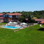 Къща в с. Бръчковци, Област Велико Търново - 520 кв.м за 1443 €/кв.м - Снимка #1