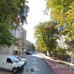 Дава се под наем Гараж / Паркомясто в Варна, Център - 12 кв.м за 142.8 € - Снимка #1