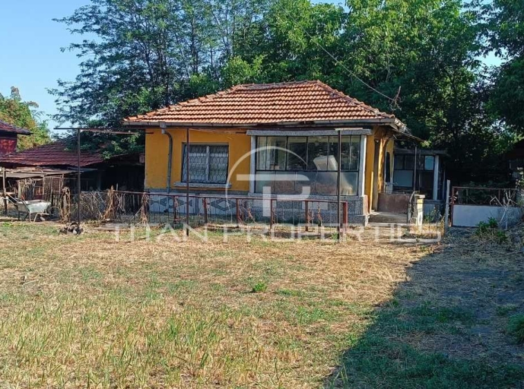 Къща в с. Граф Игнатиево, Област Пловдив - 50 кв.м за 1200 €/кв.м - Снимка #1