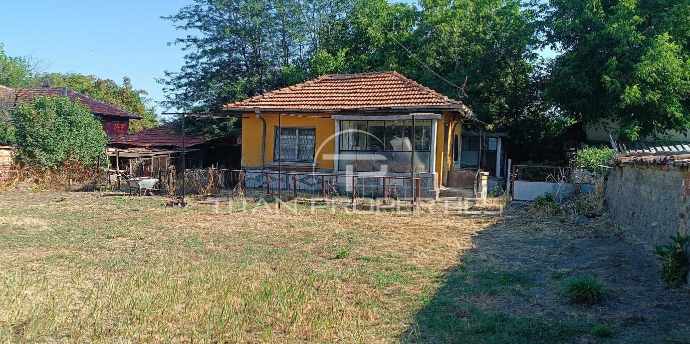 Къща в с. Граф Игнатиево, Област Пловдив - 50 кв.м за 1200 €/кв.м - Снимка #1