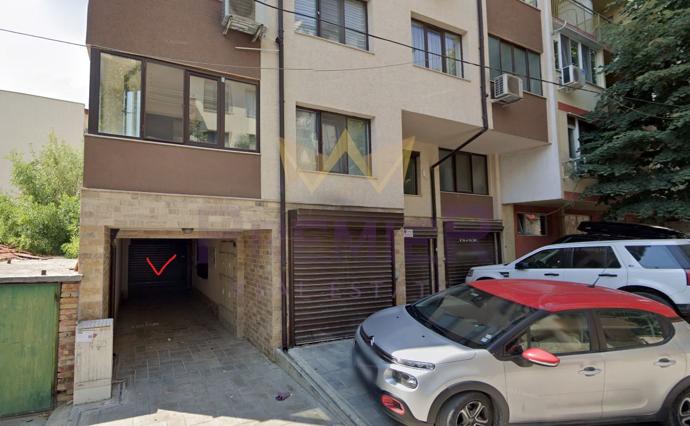 Гараж / Паркомясто в Варна, Трошево - 28 кв.м за 536 €/кв.м - Снимка #1