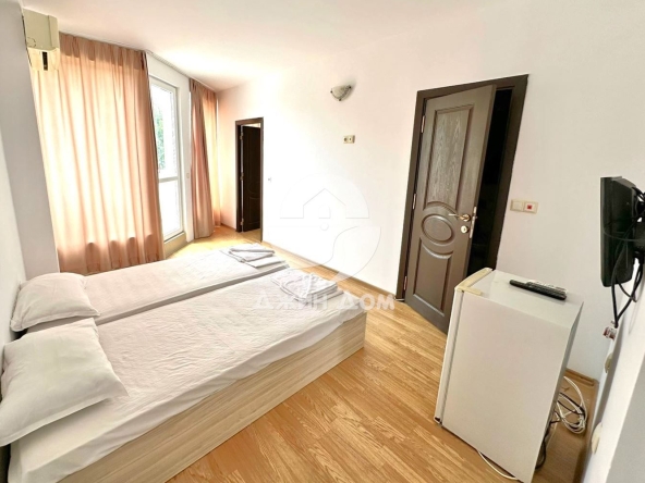 Двустаен апартамент в к.к. Слънчев бряг - 47 кв.м за 705 €/кв.м - Снимка #1