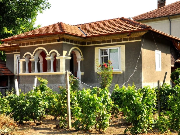 Къща в с. Калипетрово, Област Силистра - 100 кв.м за 395 €/кв.м - Снимка #1