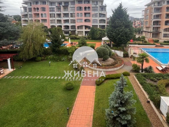 Двустаен апартамент в к.к. Св.Св. Константин и Елена - 76 кв.м за 2500 €/кв.м - Снимка #1