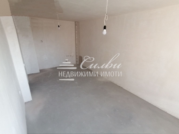 Тристаен апартамент в Шумен, Пазара - 94 кв.м за 1564 €/кв.м - Снимка #1