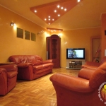 Дава се под наем Тристаен апартамент в Бургас, Възраждане - 110 кв.м за 382.5 € - Снимка #1