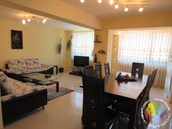 Дава се под наем Тристаен апартамент в Бургас, Лазур - 118 кв.м за 612 € - Снимка #1