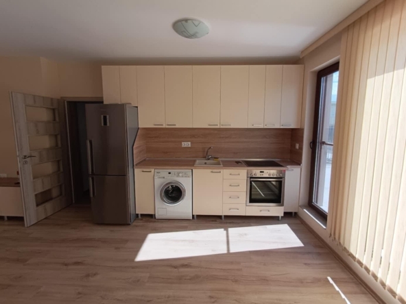 Дава се под наем Двустаен апартамент в Пловдив, Христо Смирненски - 120 кв.м за 600 € - Снимка #1