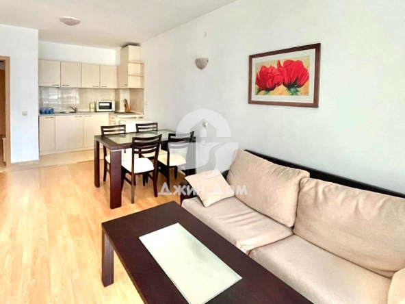 Тристаен апартамент в к.к. Слънчев бряг - 90 кв.м за 522 €/кв.м - Снимка #1